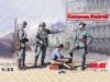 Picture of 1/35 German Patrol (1939-1942) (4 figures - 1 officer, 2 soldiers, 1 civilian) - ICM 35561
