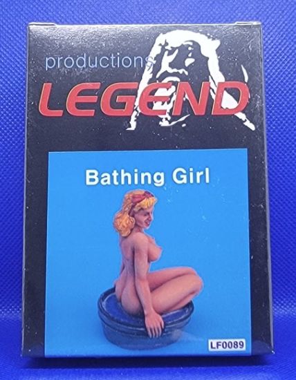 Picture of 1/35 BATHING GIRL (3542) - Legend Productions LF0089