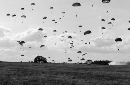 Picture for category Operation Neptune: D-Day (Airborne Assault)