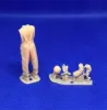 Picture of 1/35 Polish tank crew fixing engine - Glowel Miniatures 35939