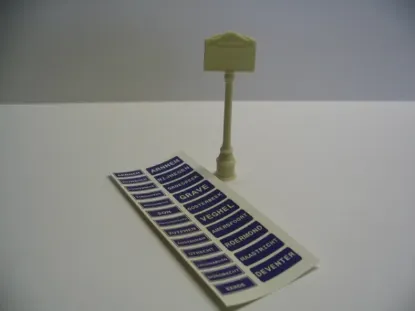 Picture of 1/35 Real Enamel City Signs – The Netherlands with Resin Posts - Reality in Scale 35051