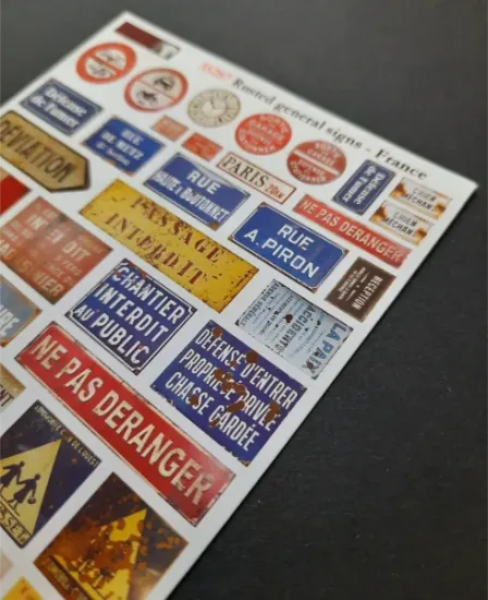 Picture of 1/35 Rusted General Signs – France – Sheet 10×14cm - Reality in Scale 35287