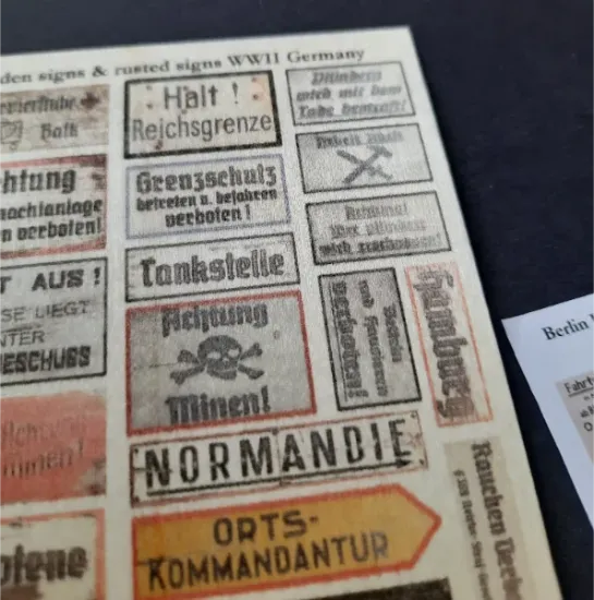 Picture of 1/35 Wooden & Rusted Signs WWII Germany – Sheet 9.5×10cm - Reality in Scale 35303